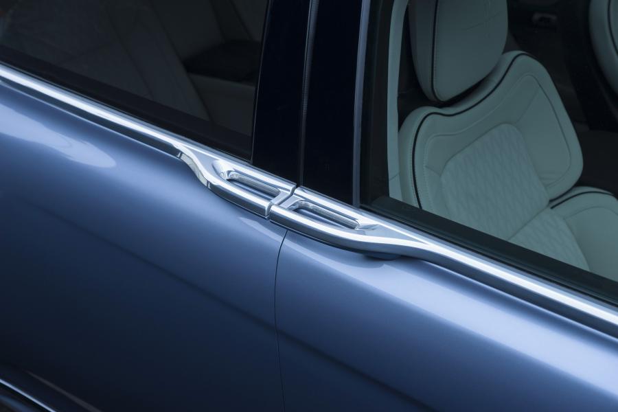 Детали экстерьера Lincoln Continental 80th Anniversary Coach Door Edition 2019 года  (фото 31 из 54)